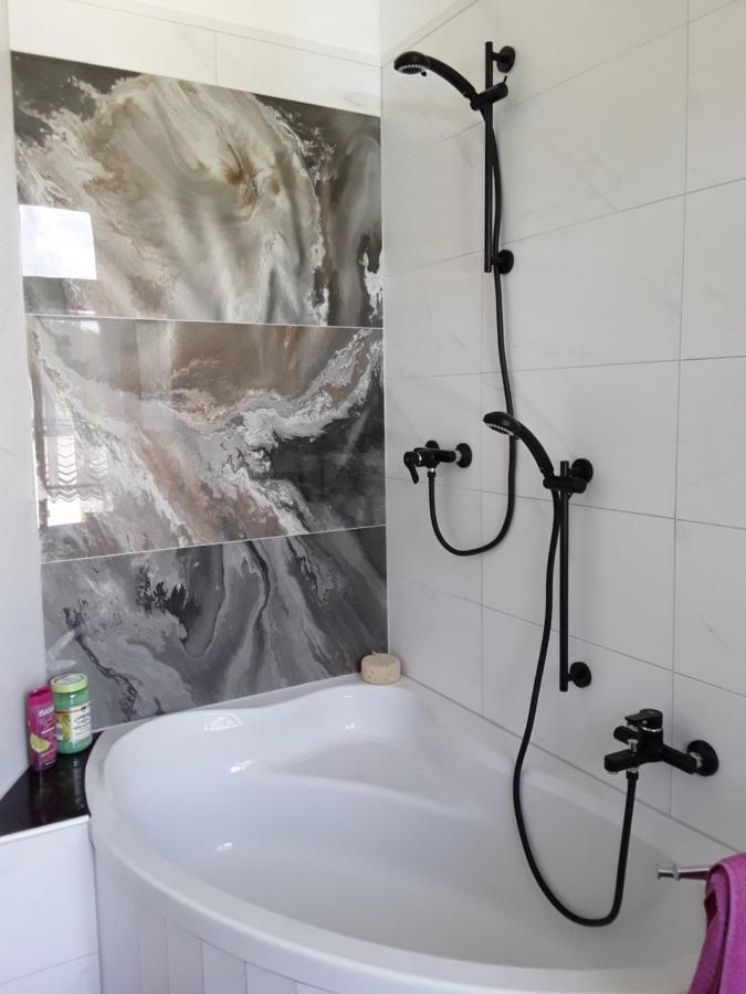 Ferienwohnung Rote-Villa 2 Marienberg Esterno foto